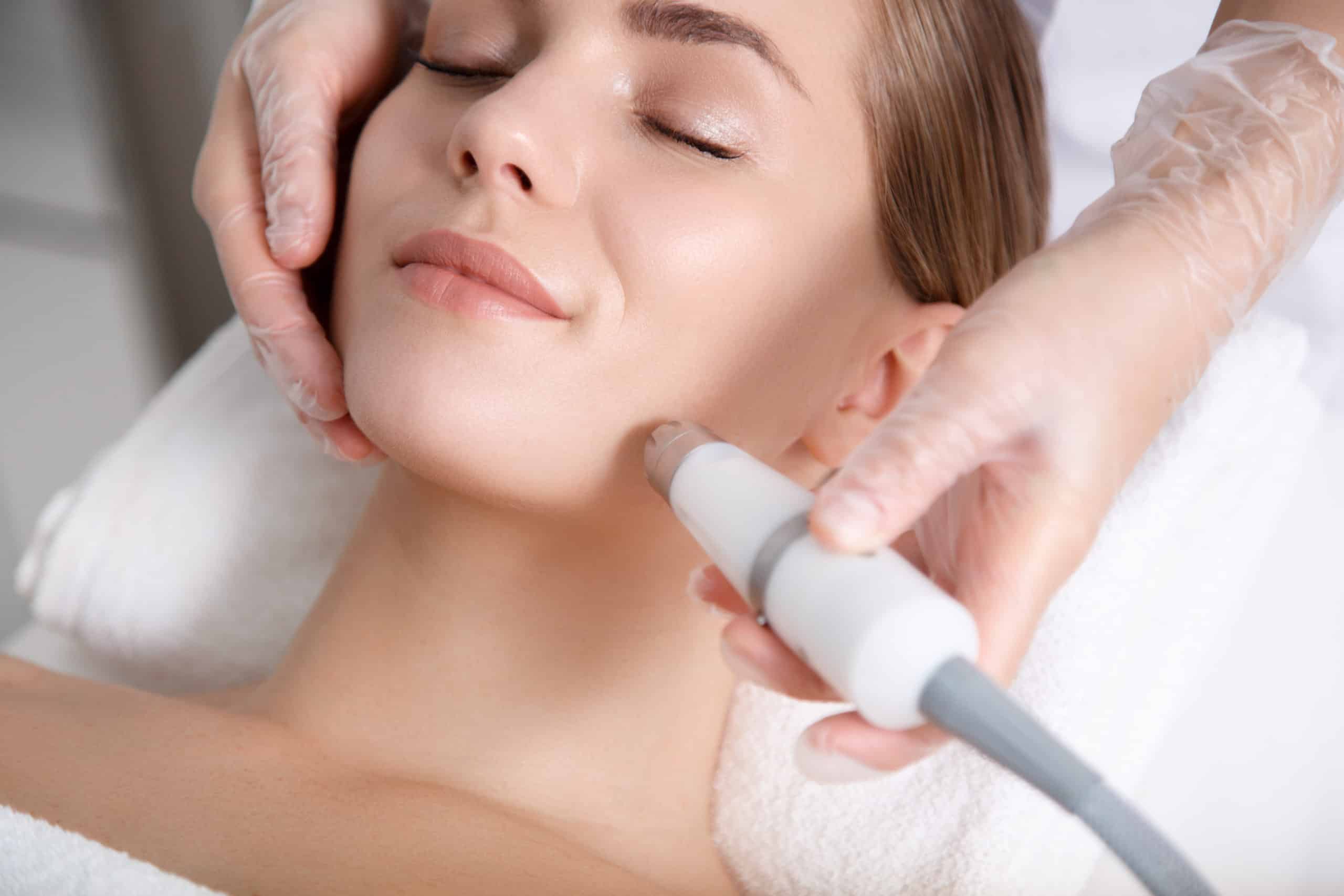 How to Get Rid of Sun Tanning Fast: Tips And Treatments